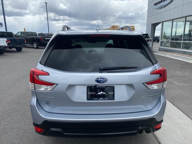 Photo of 2021 Ice Silver Metallic Subaru Forester