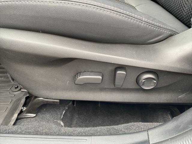 Photo of 2021 Ice Silver Metallic Subaru Forester