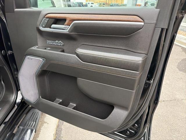 Photo of 2023 Black Chevrolet Silverado 1500