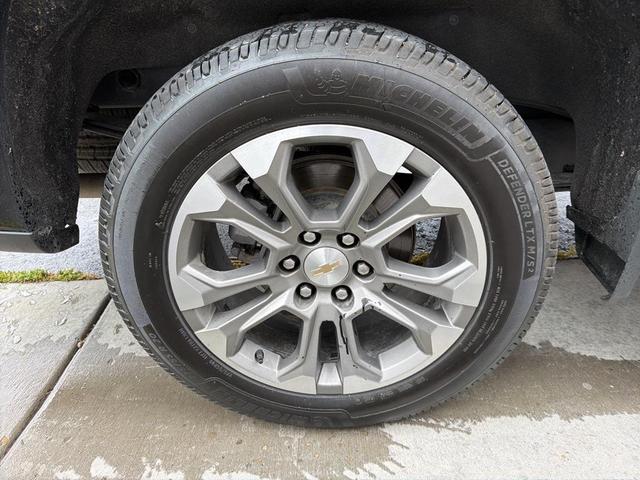 Photo of 2023 Black Chevrolet Silverado 1500