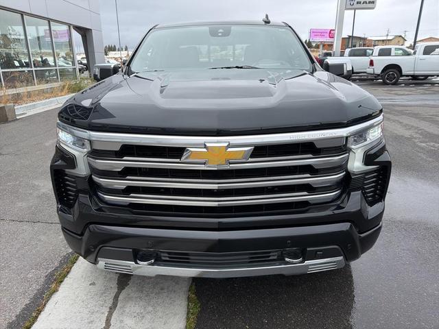 Photo of 2023 Black Chevrolet Silverado 1500