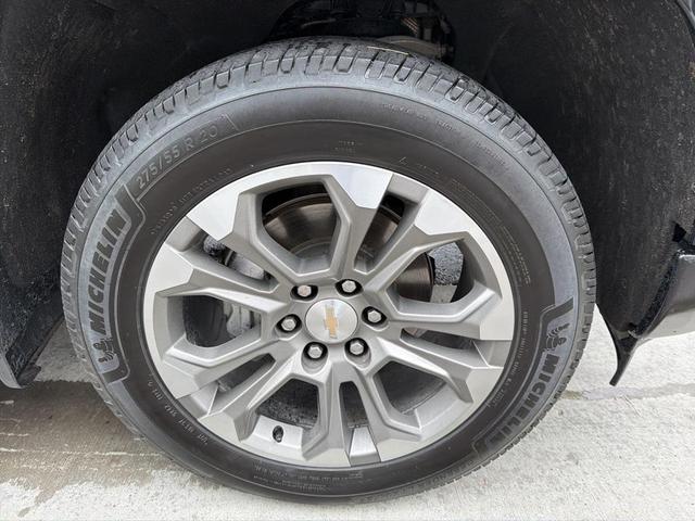 Photo of 2023 Black Chevrolet Silverado 1500