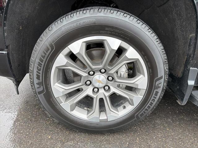 Photo of 2023 Black Chevrolet Silverado 1500