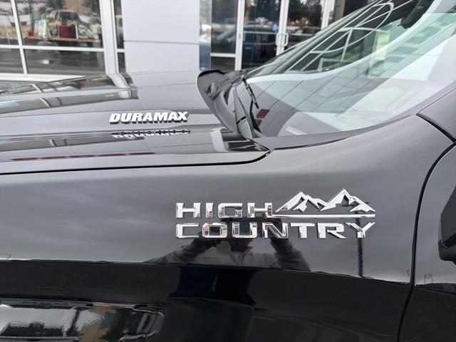 Photo of 2023 Black Chevrolet Silverado 1500