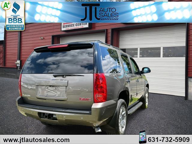Photo of 2014 Gray GMC Yukon