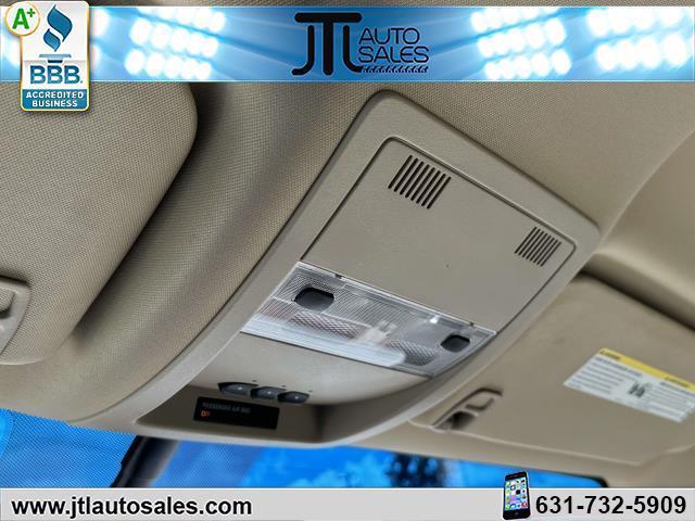 Photo of 2014 Gray GMC Yukon