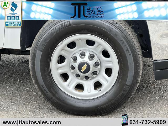 Photo of 2011 Summit White Chevrolet Silverado 3500