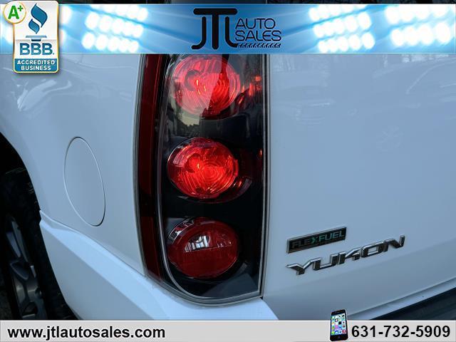 Photo of 2012 White Diamond Tricoat GMC Yukon