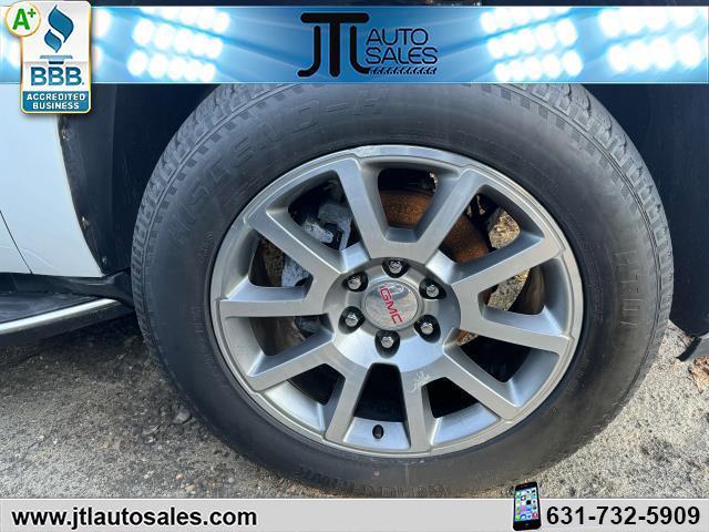 Photo of 2012 White Diamond Tricoat GMC Yukon