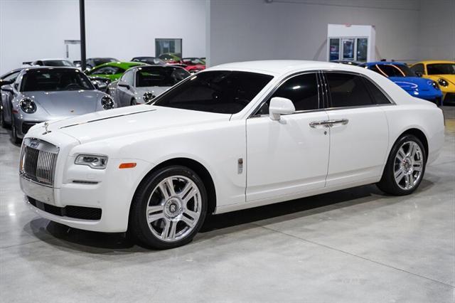 Photo of 2017 English White Rolls-Royce Ghost