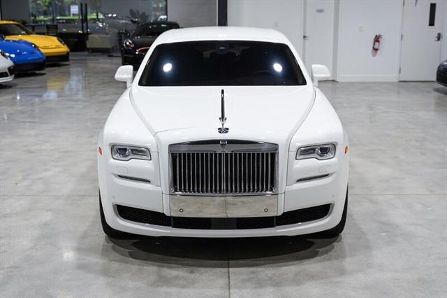 Photo of 2017 English White Rolls-Royce Ghost