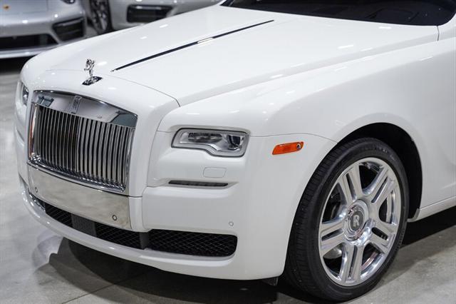 Photo of 2017 English White Rolls-Royce Ghost