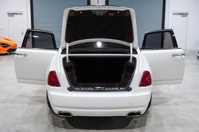 Photo of 2017 English White Rolls-Royce Ghost