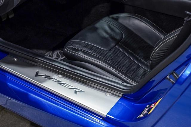 Photo of 2013 Viper GTS Blue Dodge SRT Viper