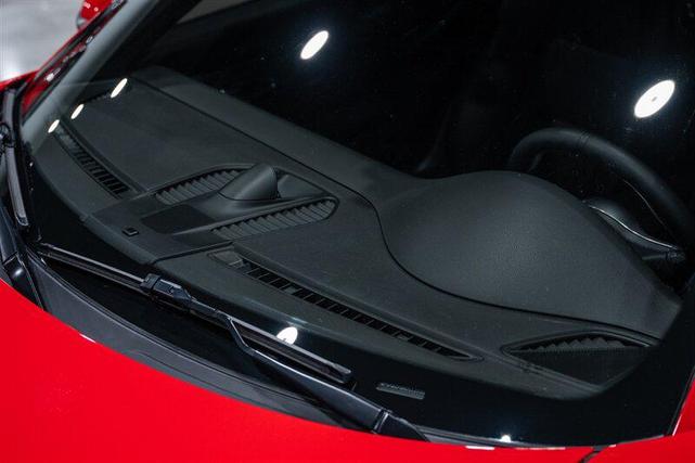 Photo of 2013 Guards Red Porsche 911