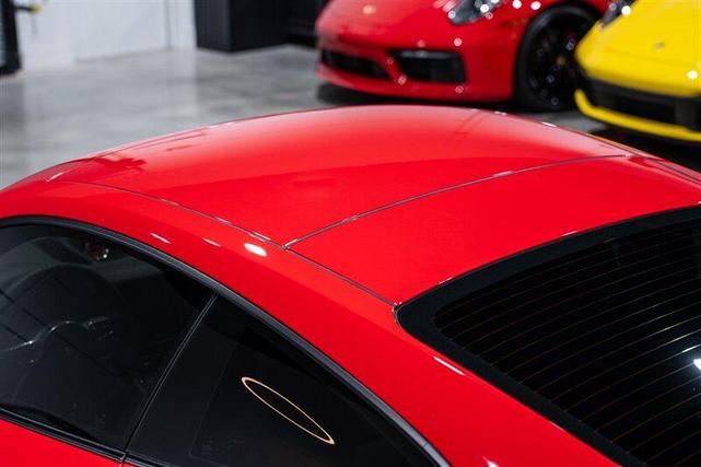 Photo of 2013 Guards Red Porsche 911