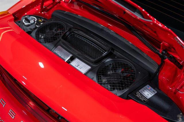 Photo of 2013 Guards Red Porsche 911