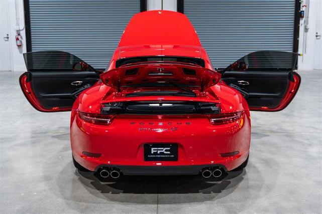 Photo of 2013 Guards Red Porsche 911