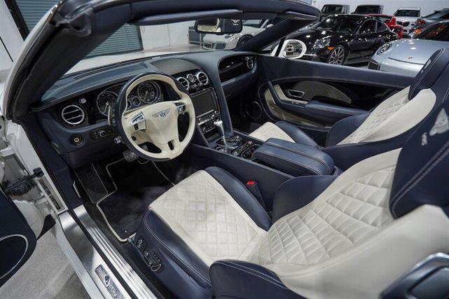 Photo of 2017 Glacier White Solid Bentley Continental GT