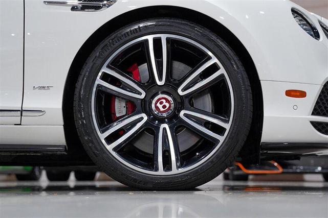 Photo of 2017 Glacier White Solid Bentley Continental GT
