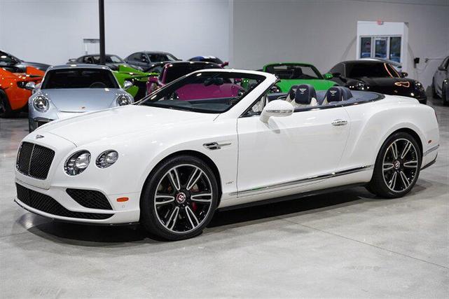 Photo of 2017 Glacier White Solid Bentley Continental GT