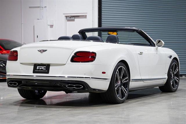 Photo of 2017 Glacier White Solid Bentley Continental GT