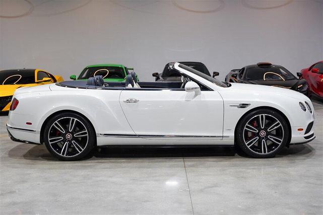 Photo of 2017 Glacier White Solid Bentley Continental GT