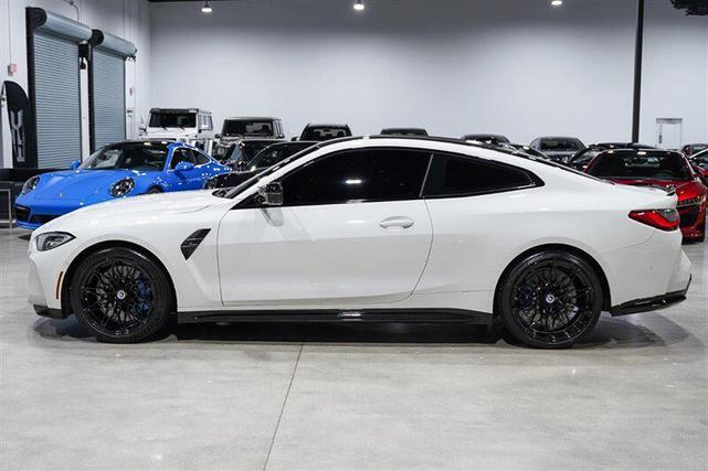 Photo of 2022 Alpine White BMW M4