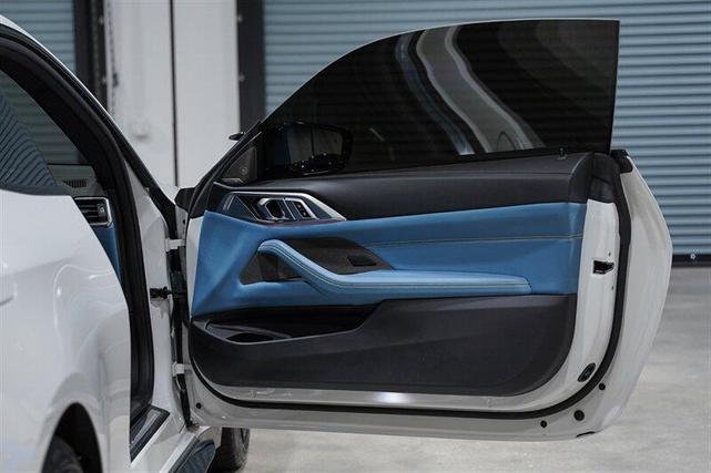 Photo of 2022 Alpine White BMW M4