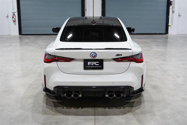 Photo of 2022 Alpine White BMW M4