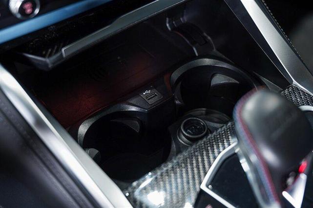 Photo of 2022 Alpine White BMW M4