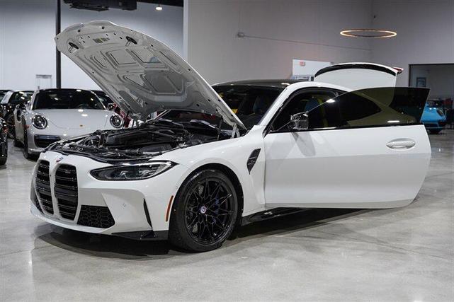 Photo of 2022 Alpine White BMW M4