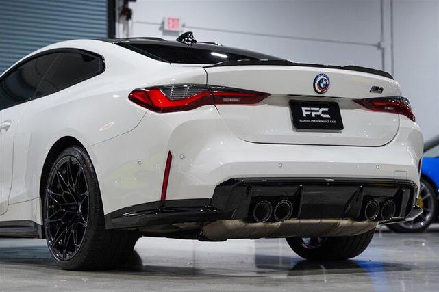 Photo of 2022 Alpine White BMW M4