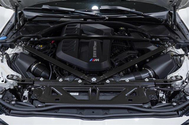 Photo of 2022 Alpine White BMW M4