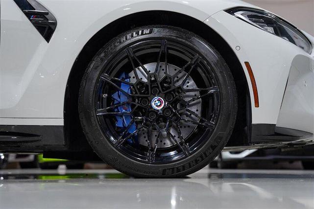 Photo of 2022 Alpine White BMW M4