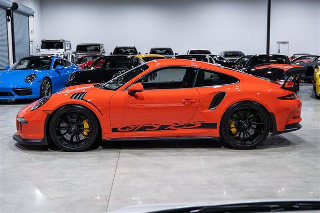 Photo of 2016 White Porsche 911