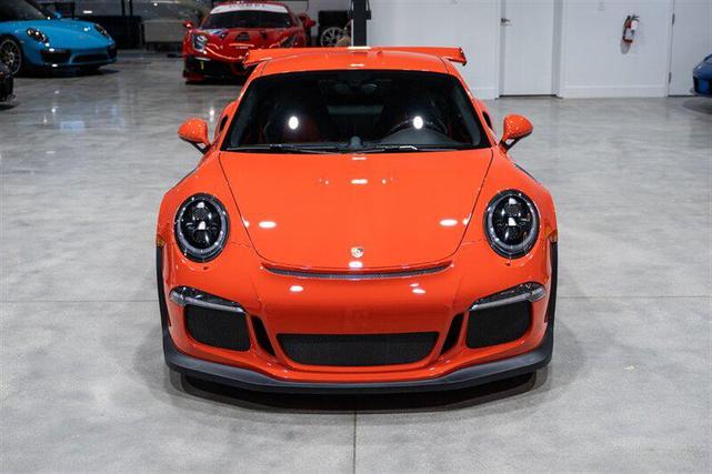 Photo of 2016 White Porsche 911