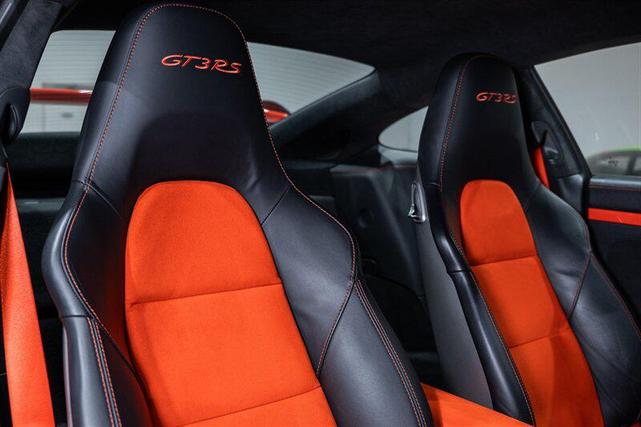 Photo of 2016 White Porsche 911