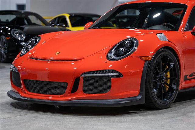 Photo of 2016 White Porsche 911