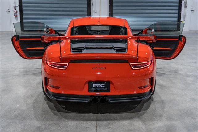 Photo of 2016 White Porsche 911