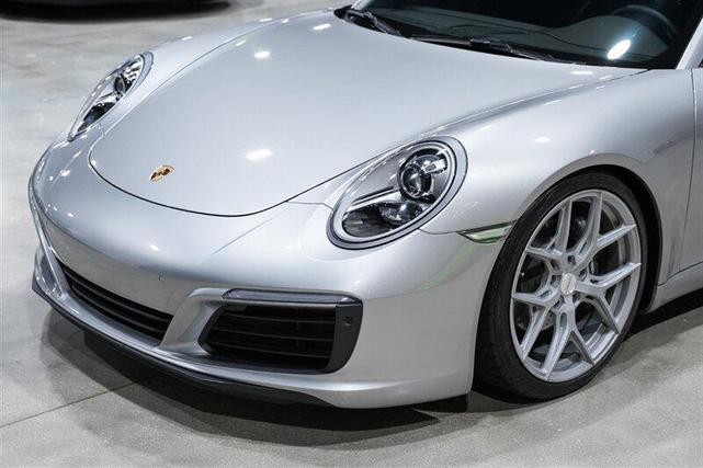 Photo of 2018 GT Silver Metallic Porsche 911
