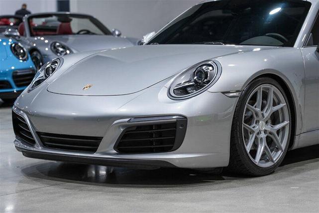 Photo of 2018 GT Silver Metallic Porsche 911