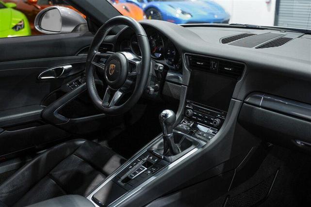 Photo of 2018 GT Silver Metallic Porsche 911