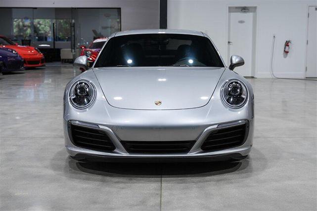 Photo of 2018 GT Silver Metallic Porsche 911