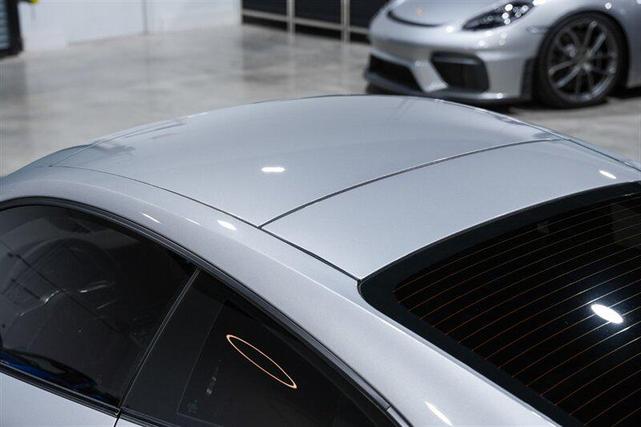 Photo of 2018 GT Silver Metallic Porsche 911