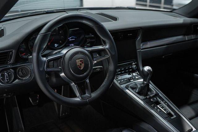 Photo of 2018 GT Silver Metallic Porsche 911