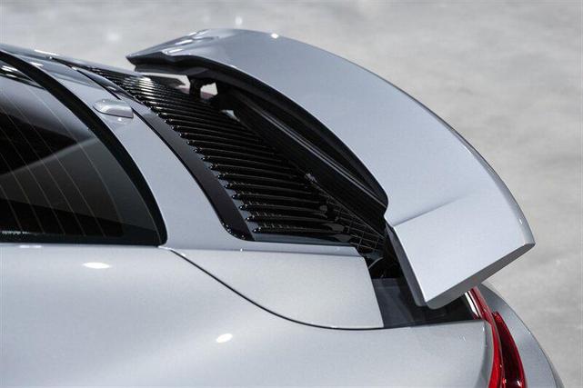 Photo of 2018 GT Silver Metallic Porsche 911