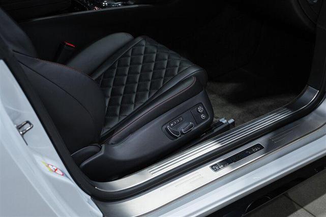 Photo of 2017 Ice Metallic Bentley Continental GT