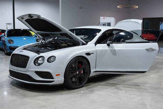 Photo of 2017 Ice Metallic Bentley Continental GT
