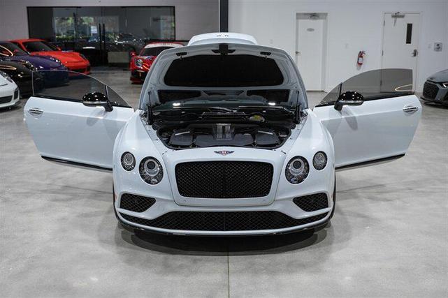 Photo of 2017 Ice Metallic Bentley Continental GT